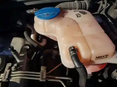 Автозапчасти б/у расширительный депозит за audi a4 avant (8e) 2.5 tdi (120kw) ссылки oem iam 