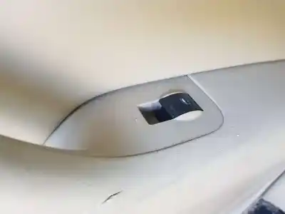 Автозапчасти б/у управление задними правыми стеклами за AUDI A4 AVANT (8E) 2.5 TDI (120kW) ссылки OEM IAM   