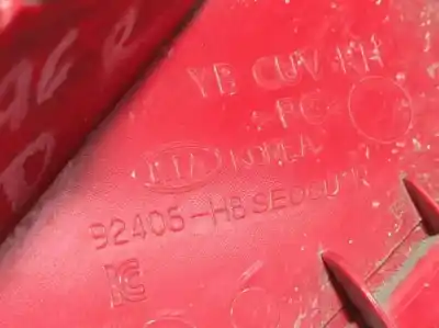 Peça sobressalente para automóvel em segunda mão farolim de para choques traseiro direito  por kia stonic (ybcuv) tech referências oem iam 92406h8se  