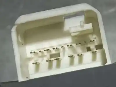 Second-hand car spare part left front power window switch for toyota auris active oem iam references 192835  