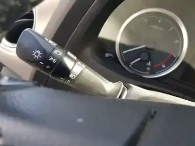 Pezzo di ricambio per auto di seconda mano comando pulito per toyota auris active riferimenti oem iam 8465202540  