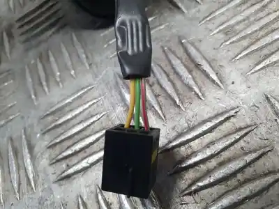 Peça sobressalente para automóvel em segunda mão espelho retrovisor direito por opel corsa e selective referências oem iam 468435664  