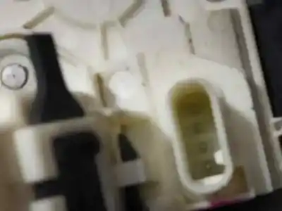 Автозапчастина б/у замок заднього правого дверя для jeep compass ii limited 4x2 посилання на oem iam 68466852aa  p04589914ae Автозапчастина б/у замок заднього правого дверя для jeep compass ii limited 4x2 посилання на oem iam 68466852aa  p04589914ae