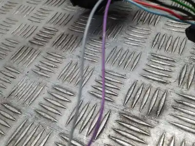 Peça sobressalente para automóvel em segunda mão espelho retrovisor esquerdo por citroen c3 feel referências oem iam 232636289  