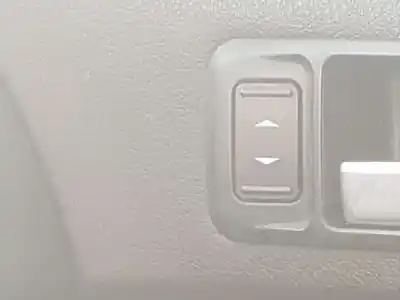 Автозапчастина б/у передній правий віконний вимикач для ford focus c-max (cap) ambiente (d) посилання на oem iam 1223141