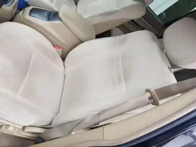 Автозапчастина б/у ліве передне сиділо для SSANGYONG RODIUS Xdi Посилання на OEM IAM   