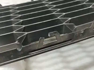 Second-hand car spare part front grille for seat leon (5f1) fr oem iam references 5f0853667j  