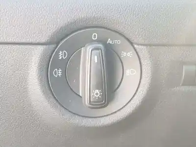 İkinci el araba yedek parçası isik kontrolü için skoda octavia combi (5e5) active oem iam referansları 5e0941431d