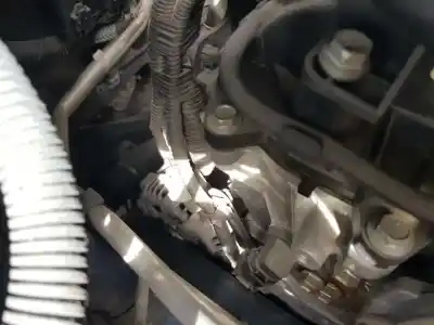 Peça sobressalente para automóvel em segunda mão  por TOYOTA AURIS  Referências OEM IAM 270600R090  