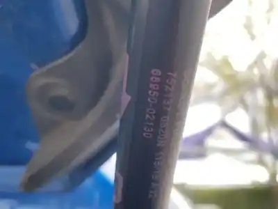 Peça sobressalente para automóvel em segunda mão  por TOYOTA AURIS  Referências OEM IAM 6896002120  