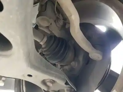 Peça sobressalente para automóvel em segunda mão manga de eixo dianteira direita por toyota auris active referências oem iam 4321105090