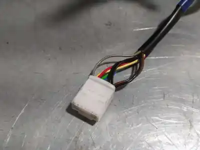 Peça sobressalente para automóvel em segunda mão espelho retrovisor esquerdo por toyota auris active referências oem iam 8794002e50  9 cables