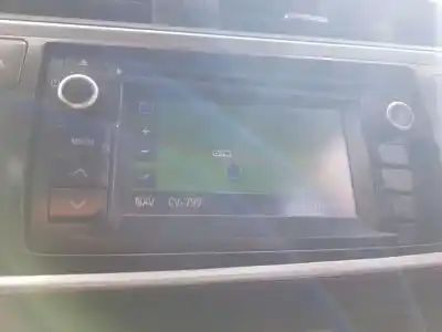 Peça sobressalente para automóvel em segunda mão módulo / sistema de navegação gps por toyota auris active referências oem iam 8614002010  