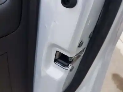Pezzo di ricambio per auto di seconda mano  per JEEP COMPASS II  Riferimenti OEM IAM 0052139900   Pezzo di ricambio per auto di seconda mano  per JEEP COMPASS II  Riferimenti OEM IAM 0052139900