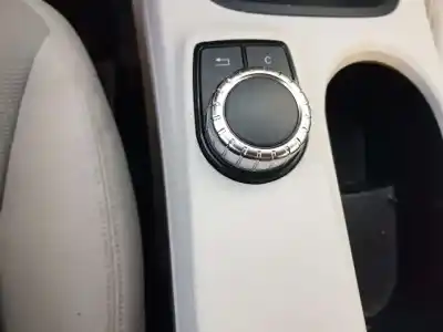 Автозапчастина б/у многофункційне управління для MERCEDES-BENZ CLASE B (W246) B 200 CDI BE (246.201) Посилання на OEM IAM A2469009702  