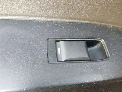 Pezzo di ricambio per auto di seconda mano comandi alzacristalli posteriore sinistro per jeep compass limited 4x2 riferimenti oem iam 04602933aa
