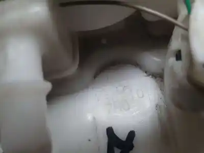 Second-hand car spare part fuel tank sender unit for lexus is 300h oem iam references 7770430210  