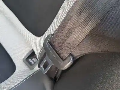 İkinci el araba yedek parçası SOL ARKA EMNIYET KEMERI için SKODA FABIA  OEM IAM referansları 6V0857447  