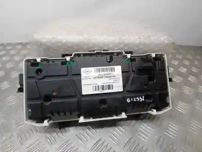 Peça sobressalente para automóvel em segunda mão quadrante por renault captur life referências oem iam 248108056r  