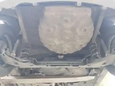 Peça sobressalente para automóvel em segunda mão charrió / suporte de eixo de trás por dacia sandero stepway referências oem iam 555019781r