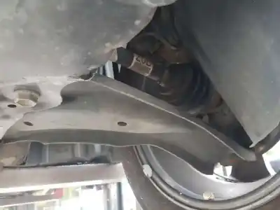 Recambio de automóvil de segunda mano de brazo suspension inferior delantero izquierdo para nissan pulsar (c13) acenta referencias oem iam 