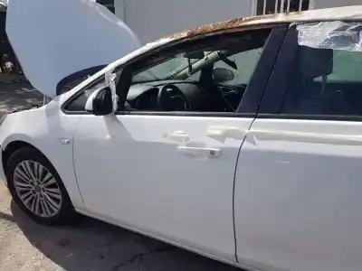 Piesă de schimb auto la mâna a doua usa din fata stânga pentru opel astra j lim. selective referințe oem iam 