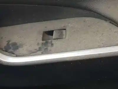 Pezzo di ricambio per auto di seconda mano interruttore alzacristalli anteriore destro per toyota rav4 hybrid 4x2 advance riferimenti oem iam 8481012100