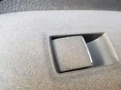 Second-hand car spare part Rear Left Power Window Switch for TOYOTA RAV4 Hybrid 4x2 Advance OEM IAM references 8481012100  