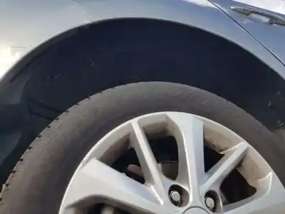 Peça sobressalente para automóvel em segunda mão cave de roda traseira direita por toyota auris active referências oem iam 6563702080