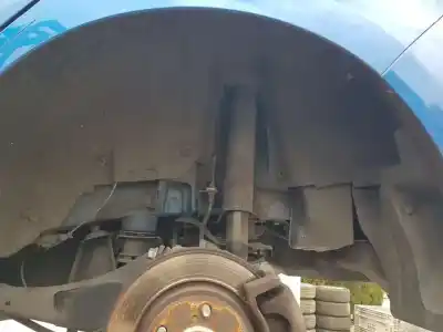 Peça sobressalente para automóvel em segunda mão cave de roda traseira esquerda por toyota auris active referências oem iam 6563802080