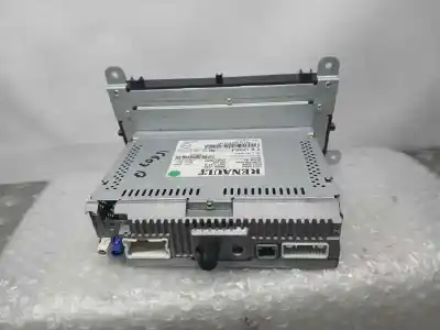 Peça sobressalente para automóvel em segunda mão módulo / sistema de navegação gps por renault clio iv zen referências oem iam 281157941r  lan5210wr4
