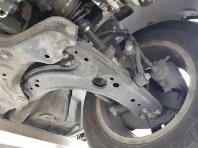 Piesă de schimb auto la mâna a doua BRAȚ SUSPENSIE FAȚÃ STÂNGA INFERIOR pentru VOLKSWAGEN GOLF IV BERLINA (1J1)  Referințe OEM IAM 1J0407151C  