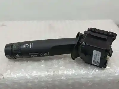 Peça sobressalente para automóvel em segunda mão comutador de piscas  por opel astra j lim. selective business referências oem iam 20941129