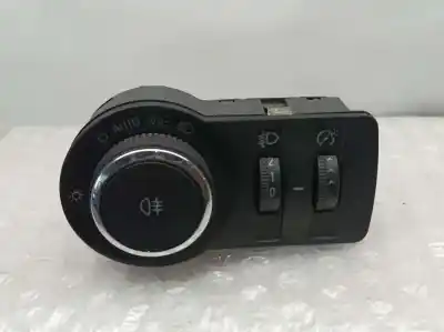 Peça sobressalente para automóvel em segunda mão  por OPEL ASTRA J LIM.  Referências OEM IAM 13268704  