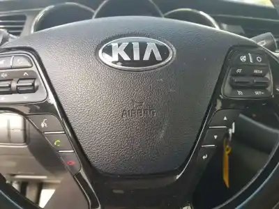 Peça sobressalente para automóvel em segunda mão kit airbag por kia cee´d business referências oem iam 84710a2000wk  