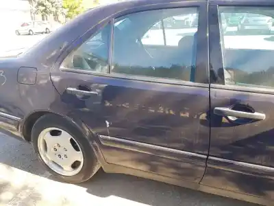 Автозапчастина б/у двері задні праві для mercedes-benz clase e (w210) berlina diesel 220 cdi (210.006) посилання на oem iam a2107302405