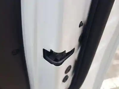 Автозапчасти б/у замок передней правой двери за CITROEN C-ELYSÉE Exclusive ссылки OEM IAM 9819026980  