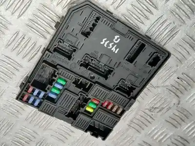 Second-hand car spare part fuse box unit for renault megane iii berlina 5 p business oem iam references 284b66727r