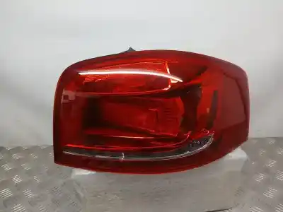 Автозапчастина б/у правий ліхтар для audi a3 (8p) 2.0 tdi посилання на oem iam 8p3945096