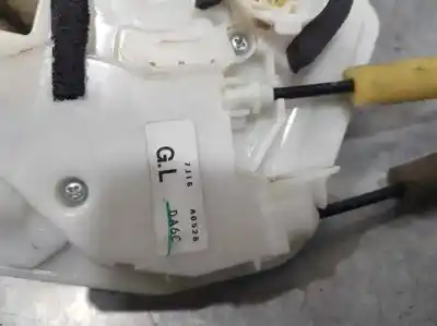 Second-hand car spare part left front door lock for mazda 2 lim. () origin oem iam references da6c59310 7 pins 