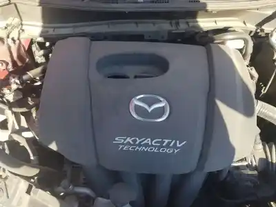 Автозапчасти б/у крышка двигателя за mazda 2 lim. () origin ссылки oem iam p53n102f0