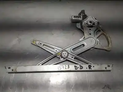 Gebrauchtes Autoersatzteil  zum TOYOTA YARIS  OEM-IAM-Referenzen 698100D131  857100D100