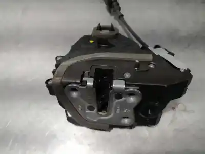 Peça sobressalente para automóvel em segunda mão fechadura da porta traseira esquerda por renault captur ii equilibre referências oem iam 825031538r  