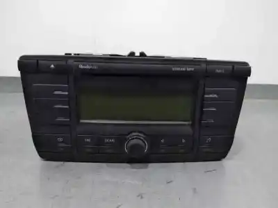 Pezzo di ricambio per auto di seconda mano impianto audio / radio cd per skoda octavia combi (1z5) scout 4x4 riferimenti oem iam aao600012