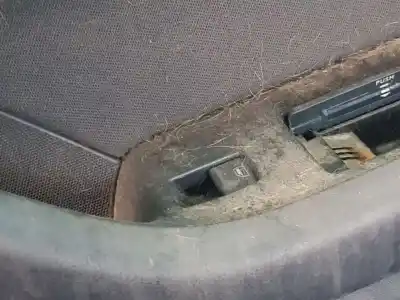 Piesă de schimb auto la mâna a doua PANOU COMANDÃ GEAMURI ELECTRICE SPATE DREAPTA pentru AUDI A6 BERLINA (4F2)  Referințe OEM IAM 4F0959855A  
