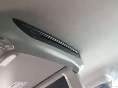 Second-hand car spare part dvd system for ssangyong rodius xdi oem iam references   