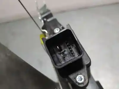 Peça sobressalente para automóvel em segunda mão elevador de vidros traseiro direito por opel meriva b selective referências oem iam 93168807  