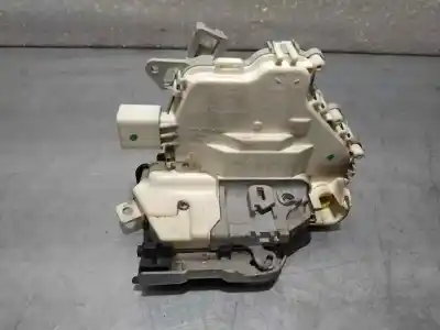 Peça sobressalente para automóvel em segunda mão Fechadura Da Porta Dianteira Esquerda por AUDI A4 BERLINA (B8) Básico Referências OEM IAM 8J1837015C  