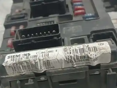 Second-hand car spare part fuse box unit for citroen berlingo 1.9 d multispace oem iam references 9643498980  