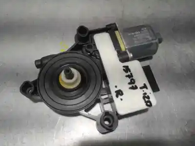Автозапчастина б/у двиг скла задне ліво для seat leon st (5f8) reference посилання на oem iam 5q0959811e  0130822725